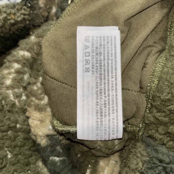 Hollister Cropped Faux Sherpa Jacket, Size M - Picture 15 of 16